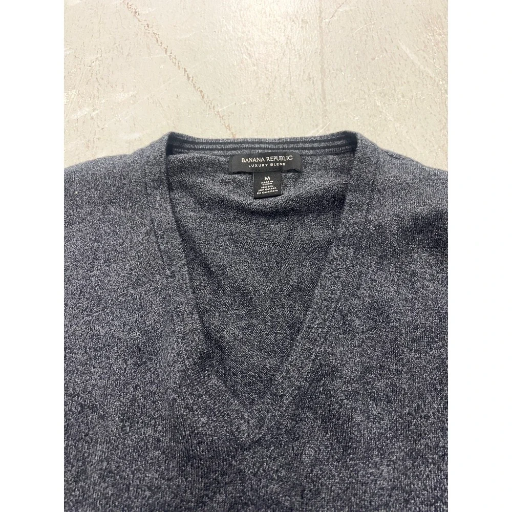 Banana Republic Sweater Men Medium Gray Slik Blend V-Neck Luxury Business Casual